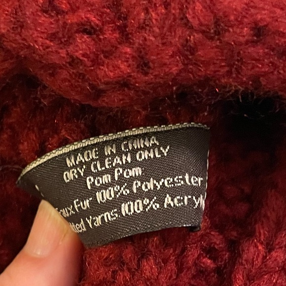 Red Pom hat - Picture 2 of 2